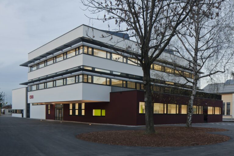 lehrwerkstatt-oebb-andrew-phelps